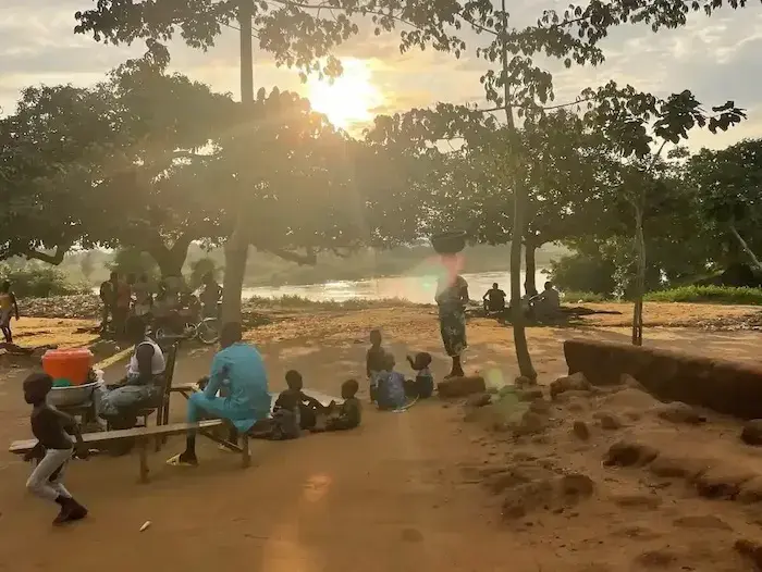 コネクティビティの創造:TONOUKOUN Constant さんのDots forとの旅 🌍✂️