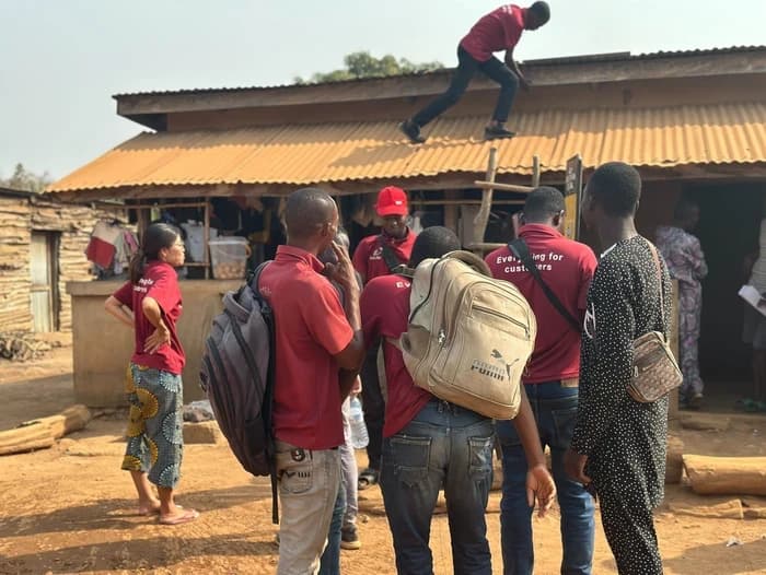 All Dots On Deck 👣🌍